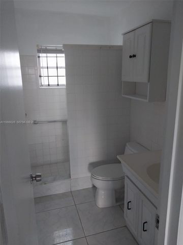 1050 Atlantic Shores Blvd 106, Hallandale Beach, FL 33009