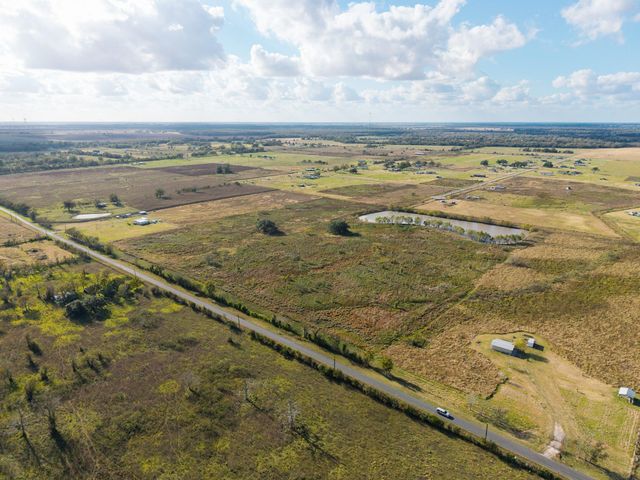 7017 County Road 100, Boling, TX 77420