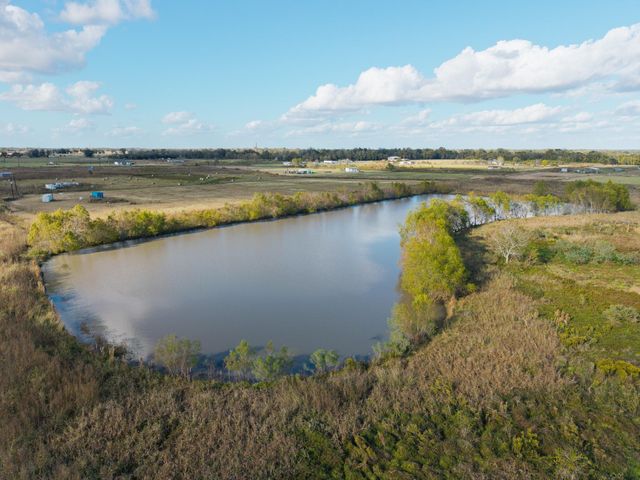 7017 County Road 100, Boling, TX 77420