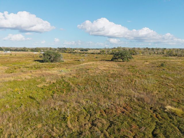 7017 County Road 100, Boling, TX 77420