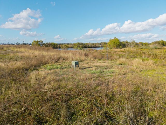 7017 County Road 100, Boling, TX 77420