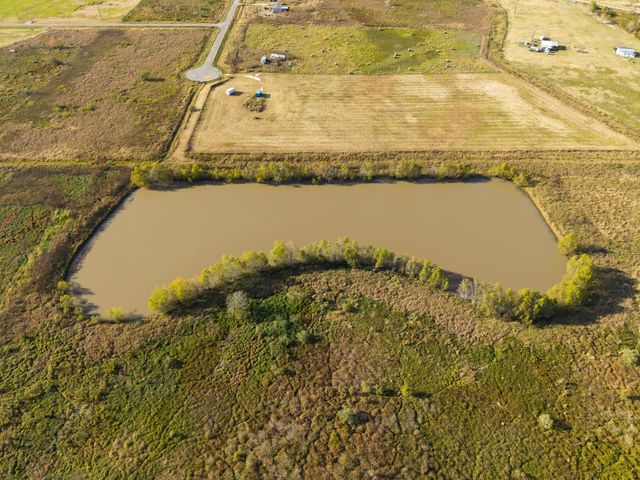 7017 County Road 100, Boling, TX 77420