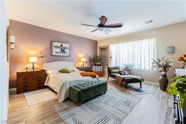 7324 Royal Melbourne Drive, Las Vegas, NV 89131