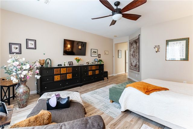 7324 Royal Melbourne Drive, Las Vegas, NV 89131