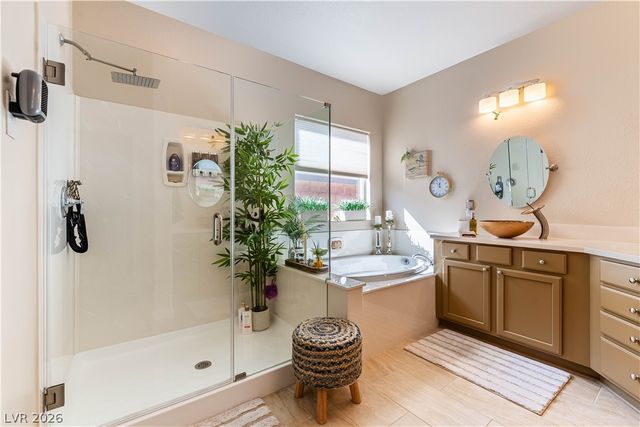 7324 Royal Melbourne Drive, Las Vegas, NV 89131