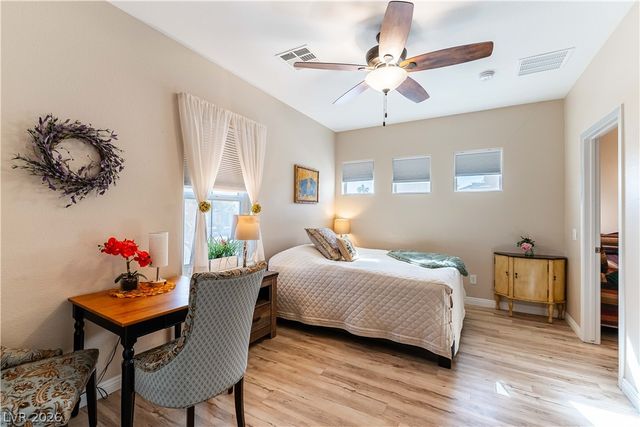 7324 Royal Melbourne Drive, Las Vegas, NV 89131