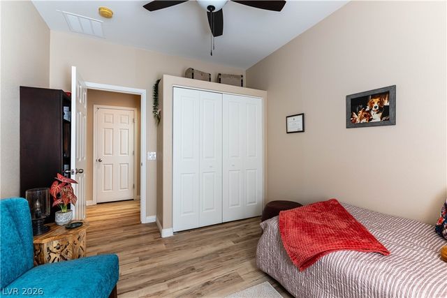 7324 Royal Melbourne Drive, Las Vegas, NV 89131