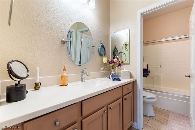 7324 Royal Melbourne Drive, Las Vegas, NV 89131