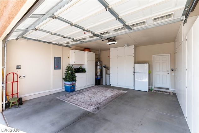 7324 Royal Melbourne Drive, Las Vegas, NV 89131