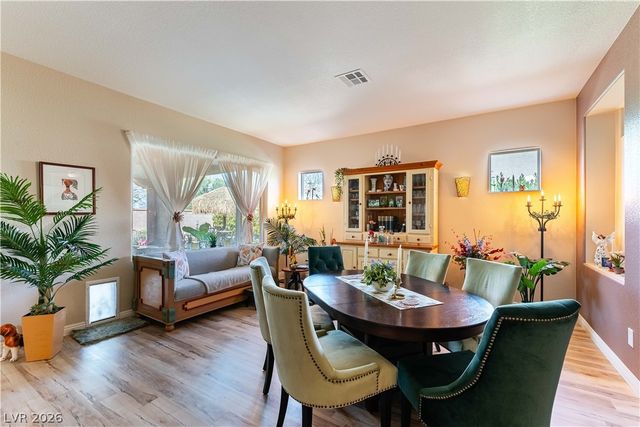 7324 Royal Melbourne Drive, Las Vegas, NV 89131