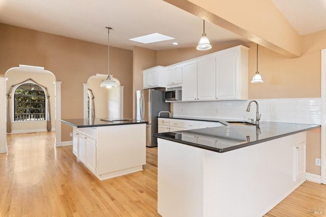 2210 Cedar Hill Way, Lakeport, CA 95453