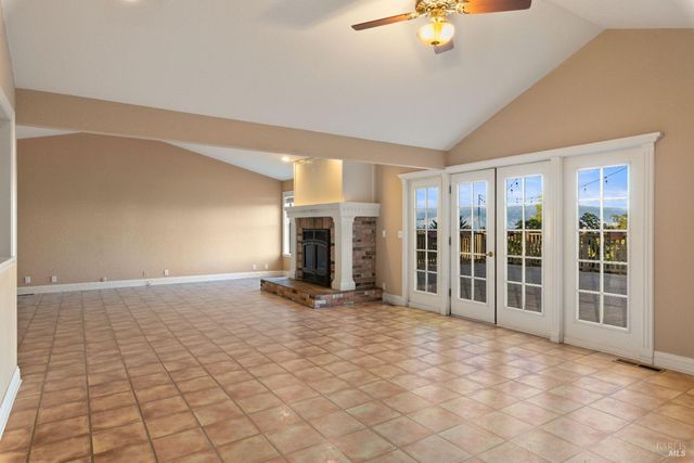 2210 Cedar Hill Way, Lakeport, CA 95453