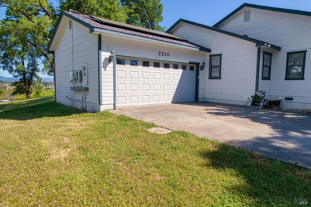 2210 Cedar Hill Way, Lakeport, CA 95453