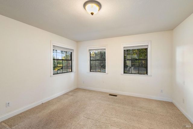 2210 Cedar Hill Way, Lakeport, CA 95453