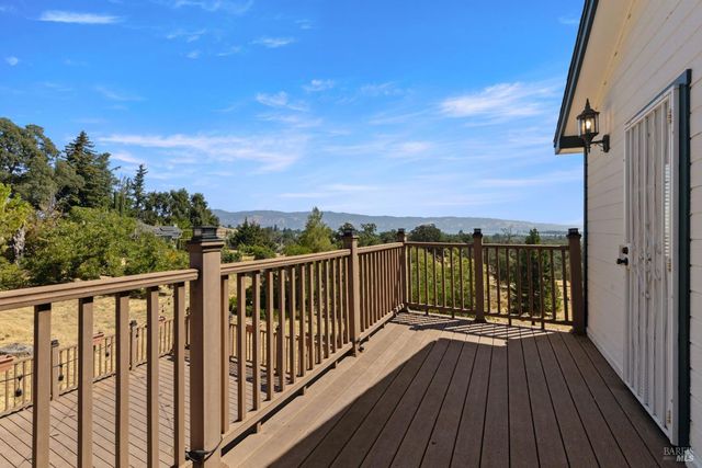 2210 Cedar Hill Way, Lakeport, CA 95453