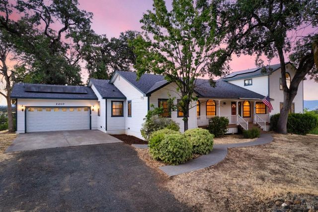 2210 Cedar Hill Way, Lakeport, CA 95453