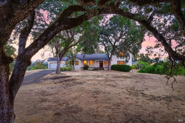 2210 Cedar Hill Way, Lakeport, CA 95453