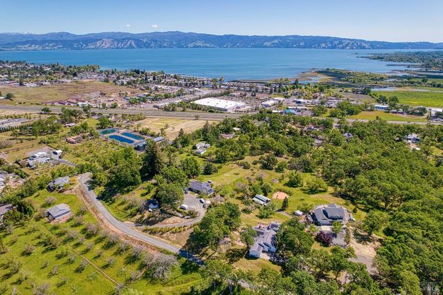 2210 Cedar Hill Way, Lakeport, CA 95453