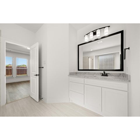 1825 River Hills Court, Midlothian, TX 76065