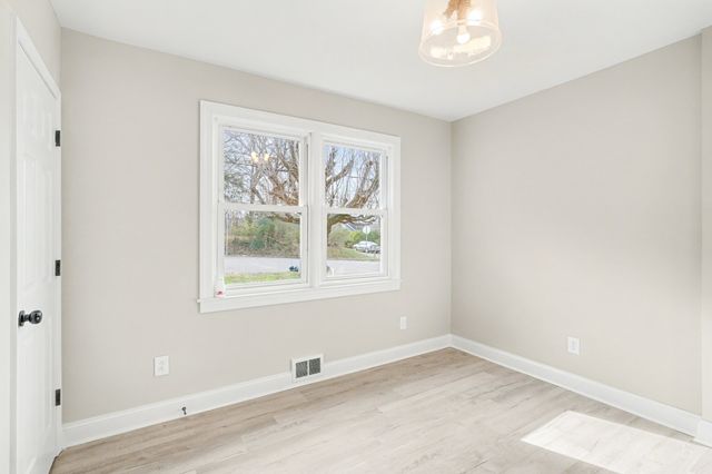 509 3rd Ave, W, Springfield, TN 37172