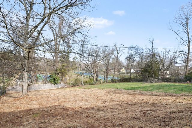 509 3rd Ave, W, Springfield, TN 37172