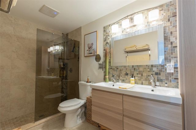 2013 DOVER COURT, Oldsmar, FL 34677