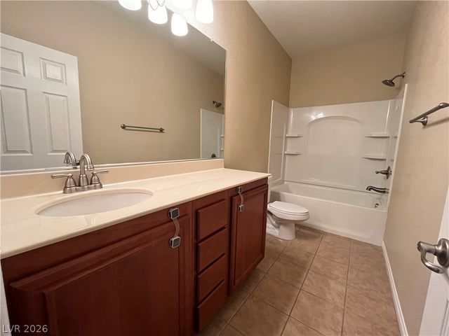 5547 Fairmeade Way, Las Vegas, NV 89135