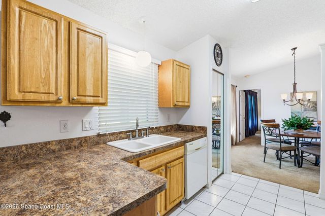3065 Pineda Crossing Drive, Melbourne, FL 32940