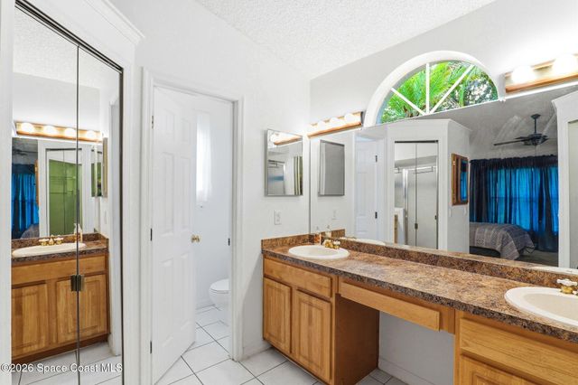 3065 Pineda Crossing Drive, Melbourne, FL 32940