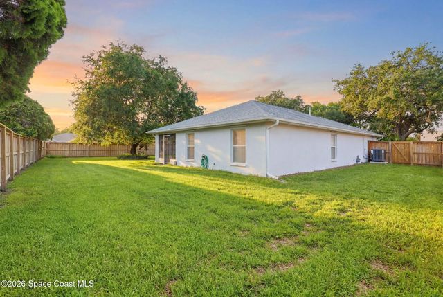 3065 Pineda Crossing Drive, Melbourne, FL 32940