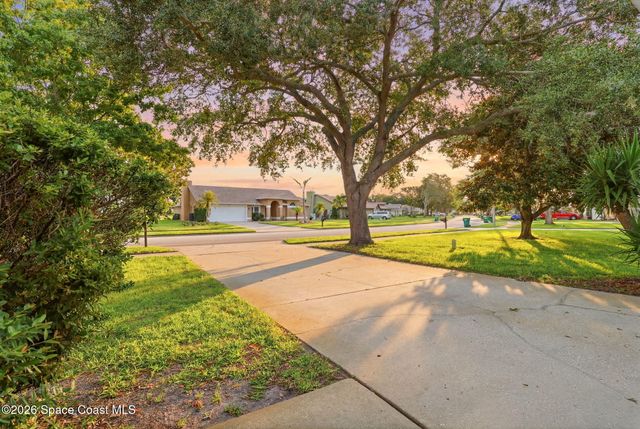 3065 Pineda Crossing Drive, Melbourne, FL 32940
