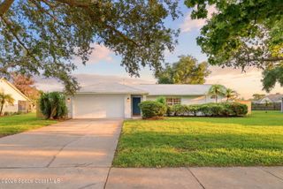 3065 Pineda Crossing Drive, Melbourne, FL 32940
