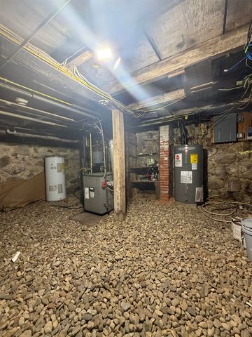 77 Monadnock Highway, Swanzey, NH 03446