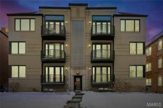 7524 Cromwell 3 PH, Clayton, MO 63105