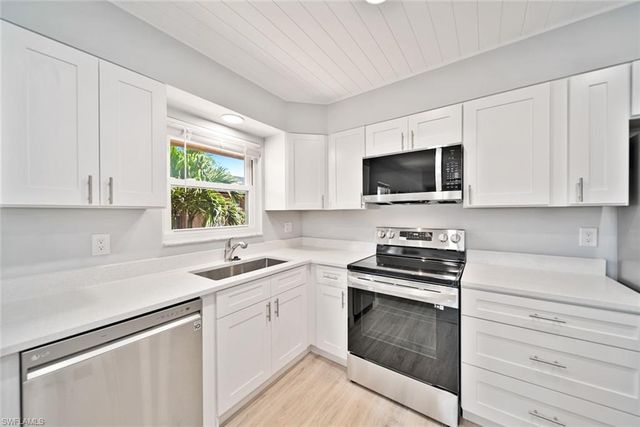 16881 Davis RD 721, Fort Myers, FL 33908