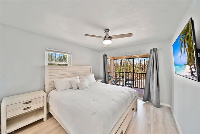 16881 Davis RD 721, Fort Myers, FL 33908