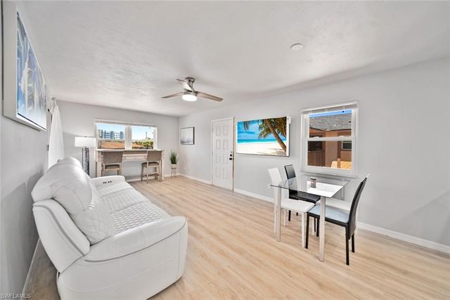 16881 Davis RD 721, Fort Myers, FL 33908