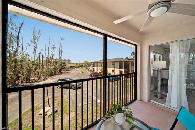 16881 Davis RD 721, Fort Myers, FL 33908