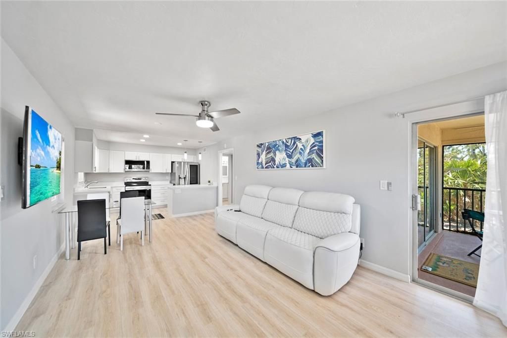 16881 Davis RD 721, Fort Myers, FL 33908