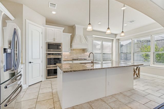 712 Sandbox Drive, Little Elm, TX 76227