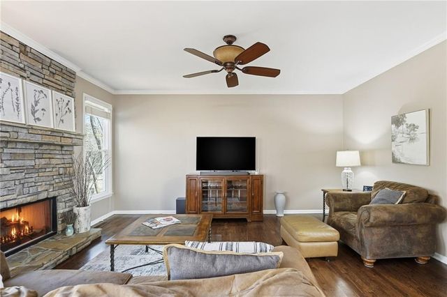 112 Willow View Lane, Canton, GA 30114