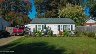 10008 Donau Ln, Louisville, KY 40272