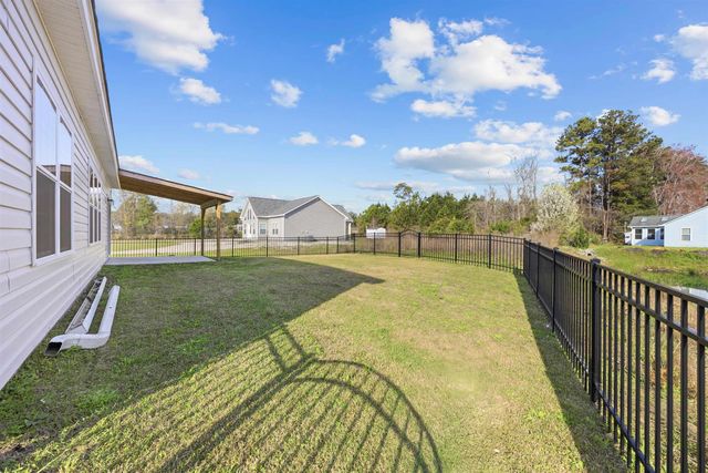 908 Sandridge Rd., Little River, SC 29566