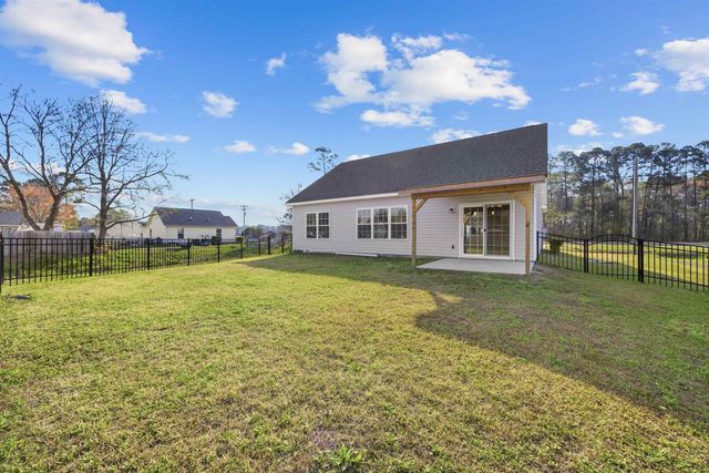 908 Sandridge Rd., Little River, SC 29566