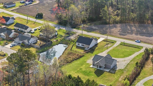 908 Sandridge Rd., Little River, SC 29566