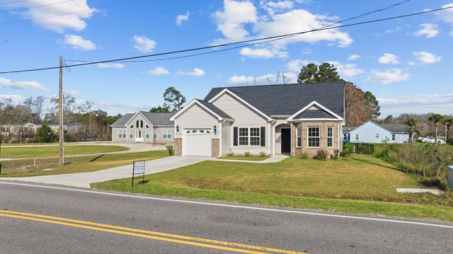 908 Sandridge Rd., Little River, SC 29566
