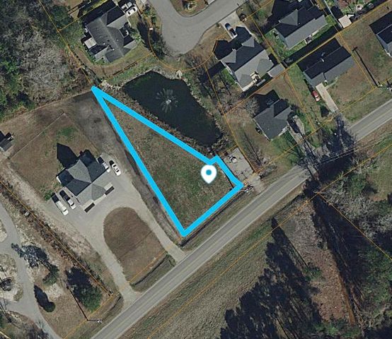 908 Sandridge Rd., Little River, SC 29566