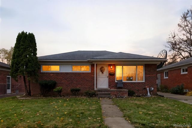 25275 Arlington Street, Roseville, MI 48066