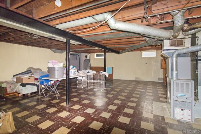 25275 Arlington Street, Roseville, MI 48066