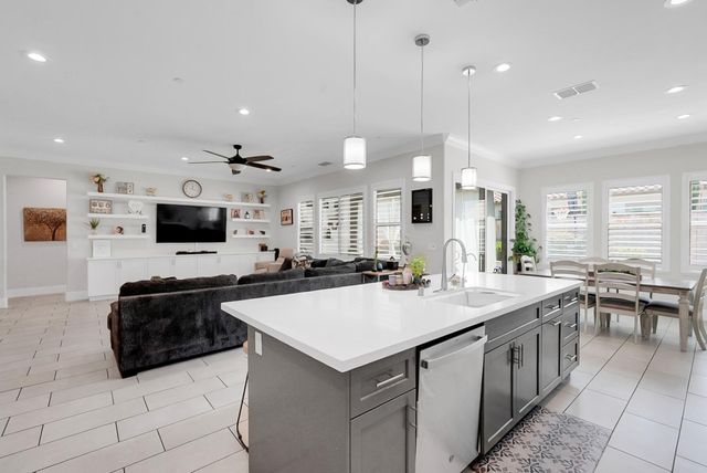 2820 Cameo St, Lodi, CA 95242